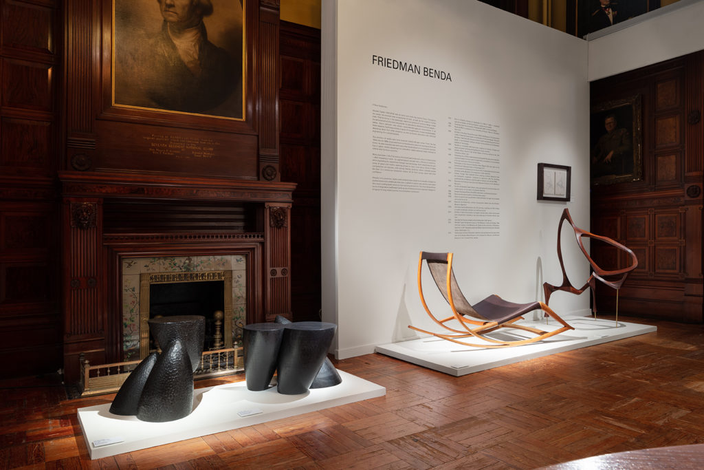 2019 exhibition fair tefaf ny install 4