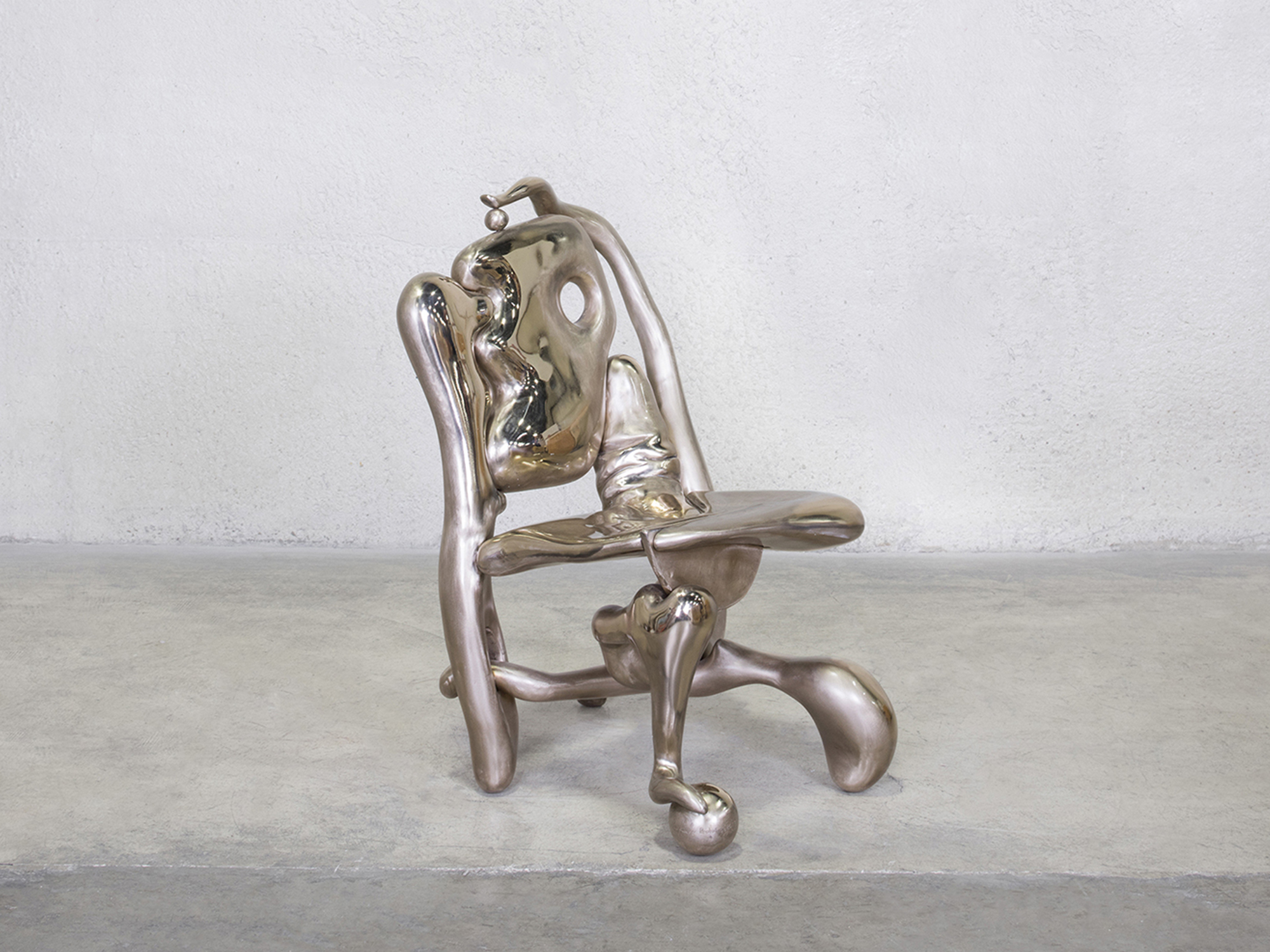 Kahn_One_Shoe_A_Fold_of_Love 2000x1500