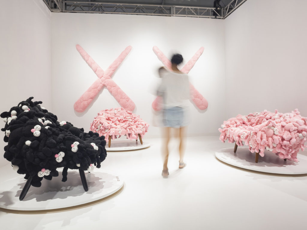 2018 exhibition fair dm kaws cover 2018 exhibition fair dm kaws cover