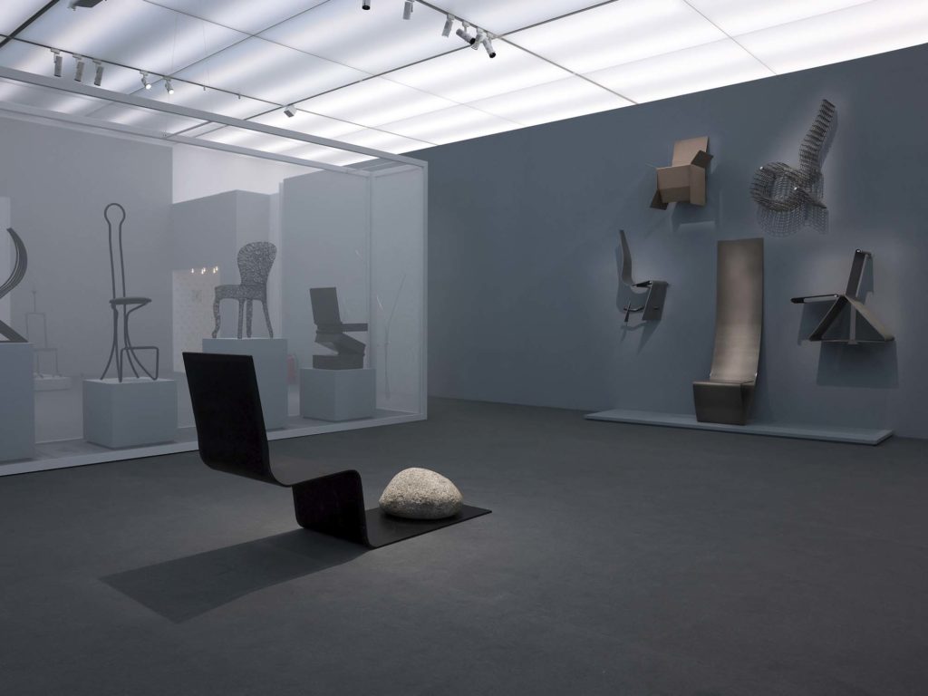 2022 exhibition mudac a chair and you installation 05
