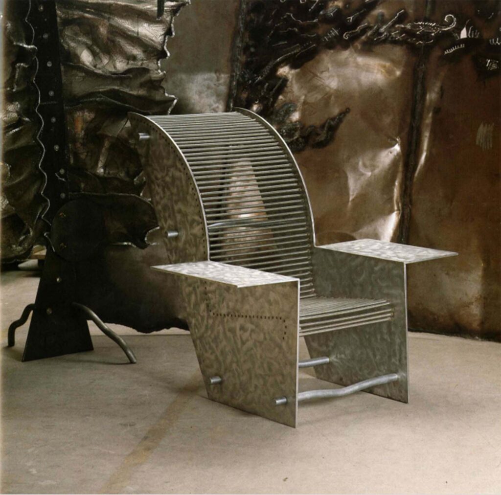 Arad_Horns Armchair_Literature_Vitra_1990