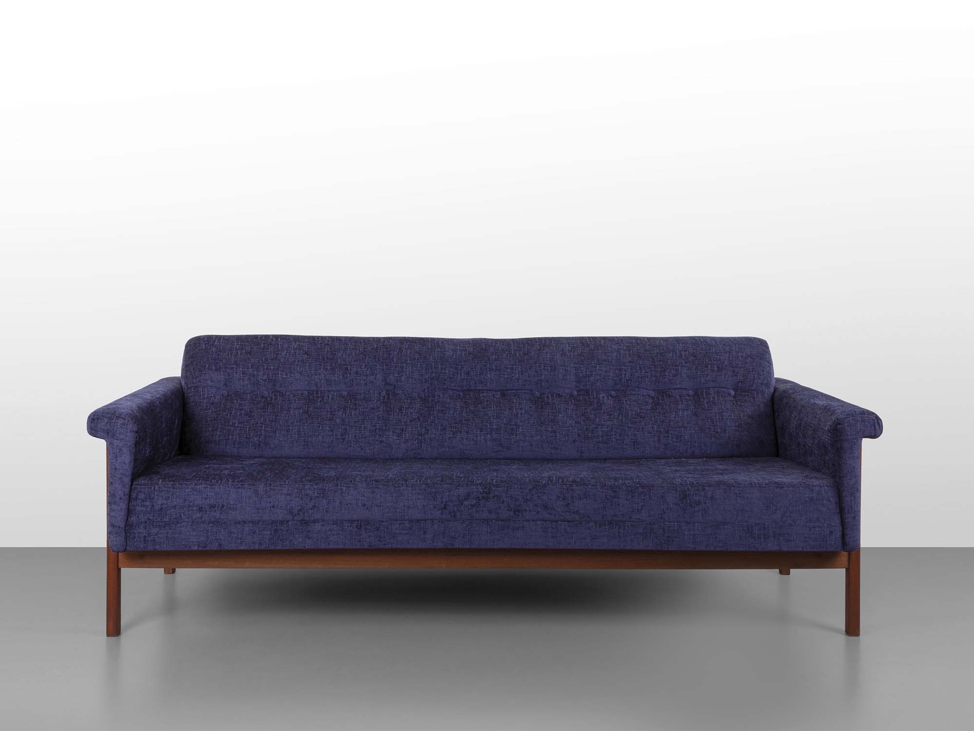 Sottsass_Canada Settee_FB38944