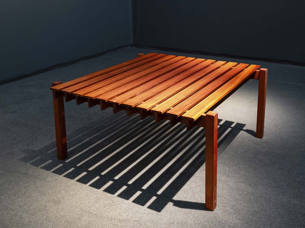 sottsass_tavolino_fb39729