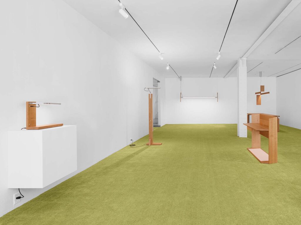 2025-formafantasma-exhibition-install-04